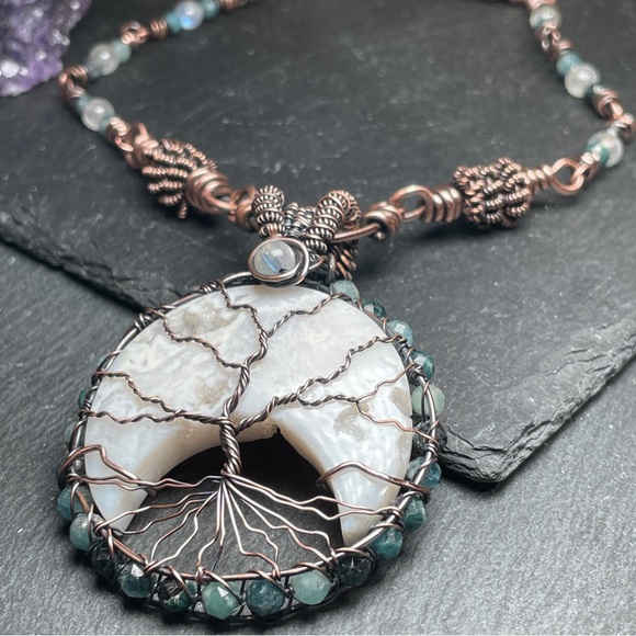 White Lace Agate Crescent Moon Tree Of Life Copper Wrapped Boho Necklace - Picture 5 of 16